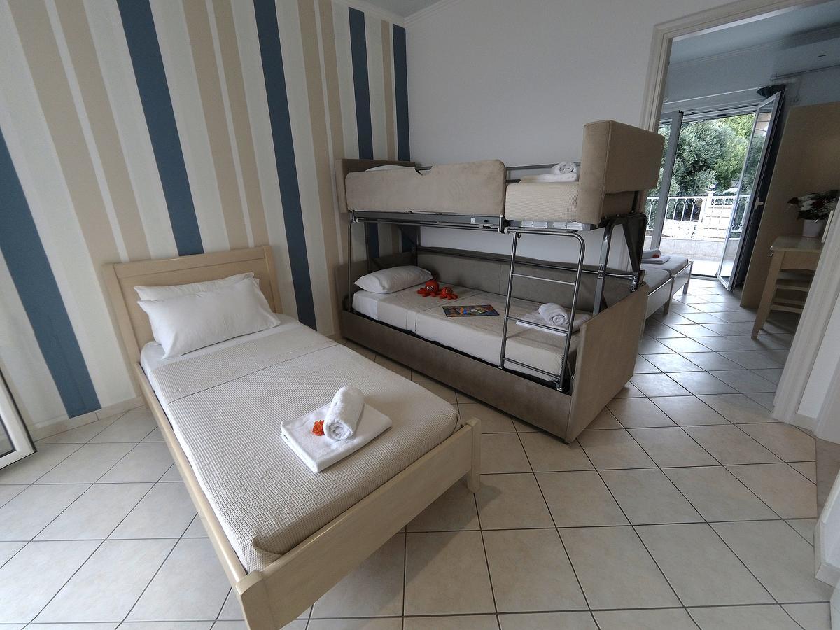 Filanthi Apartments Paralia Vrachou Exterior photo