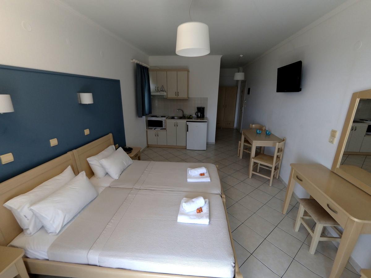 Filanthi Apartments Paralia Vrachou Exterior photo